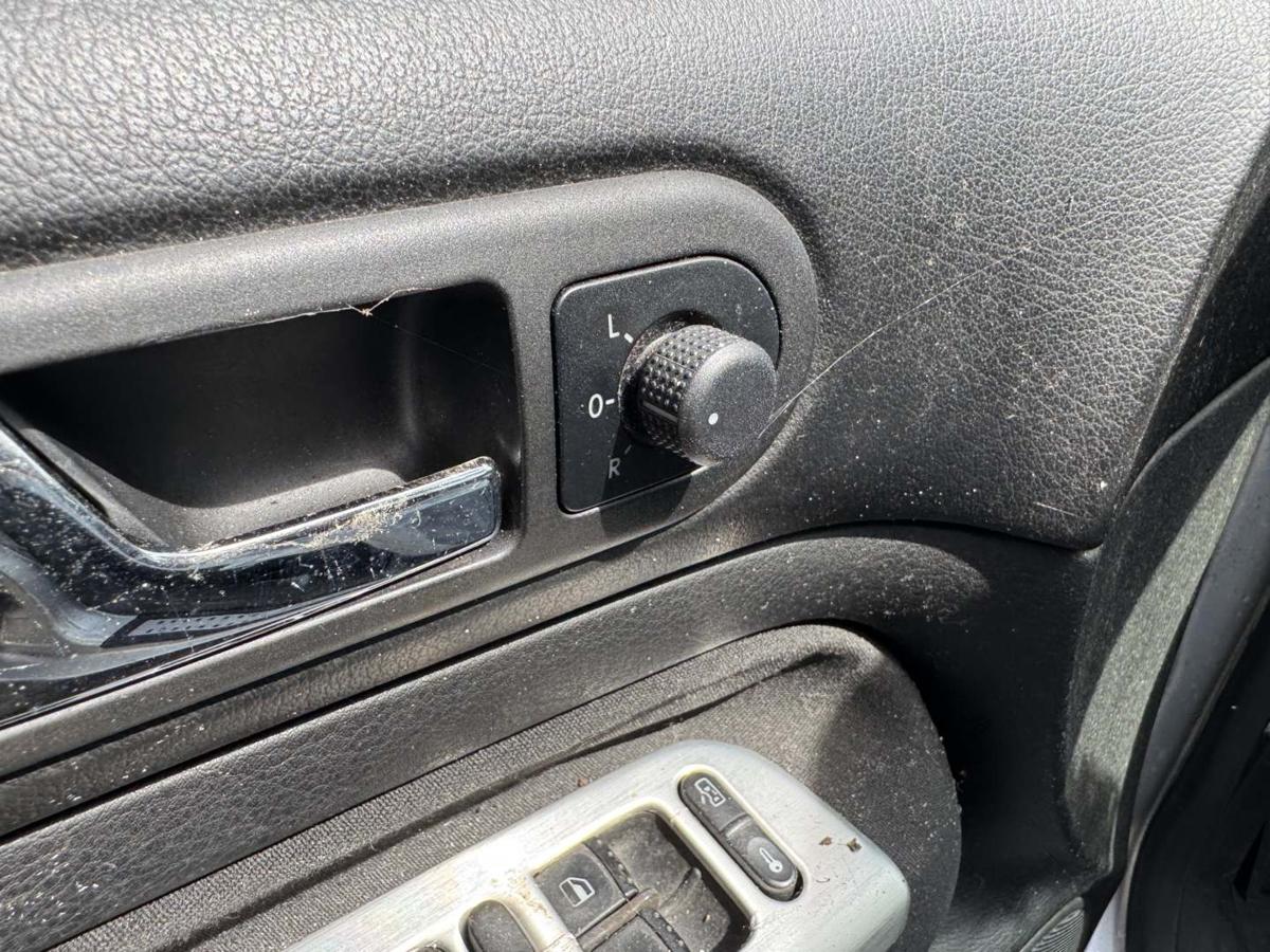 VW Bora original Au&szlig;enspiegel rechts elektrisch verstellbar LA7W Reflexsilber Bj.2002